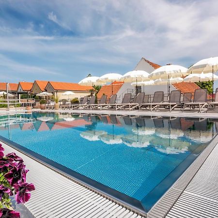 Resort Valtberg Valtice Bagian luar foto